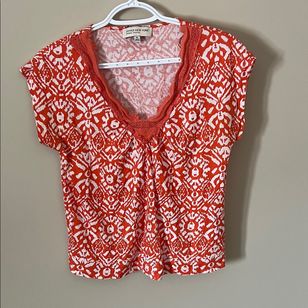 Woman’s V-Neck Short Sleeve Top with Crochet Trim 100% Cotton Small Petite